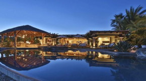 Phenomenal Villa with Ocean View, Swim-Up Bar, Home Gym and located on a Golf Course
